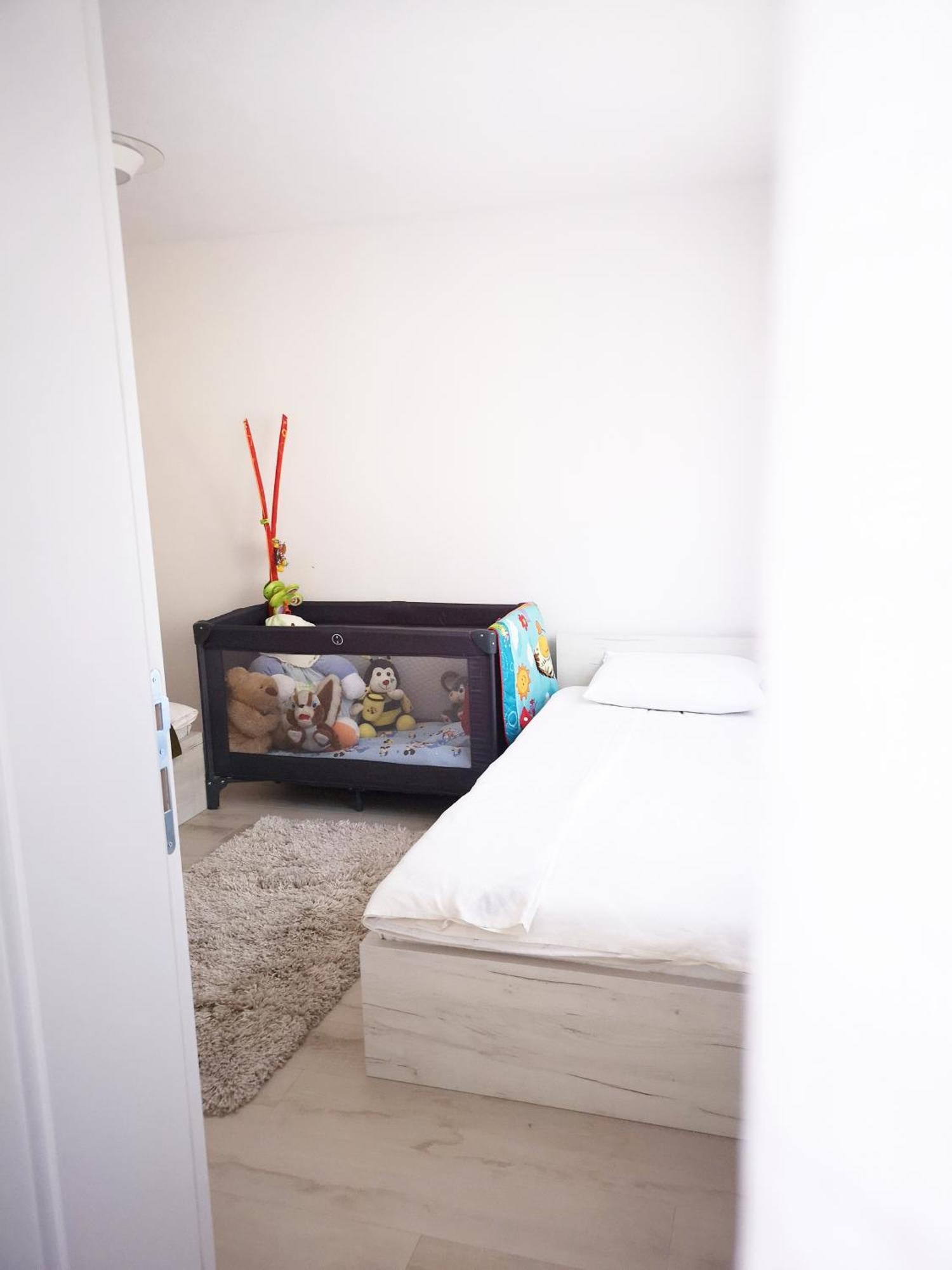 Family Apartment With Garden Сараево Номер фото