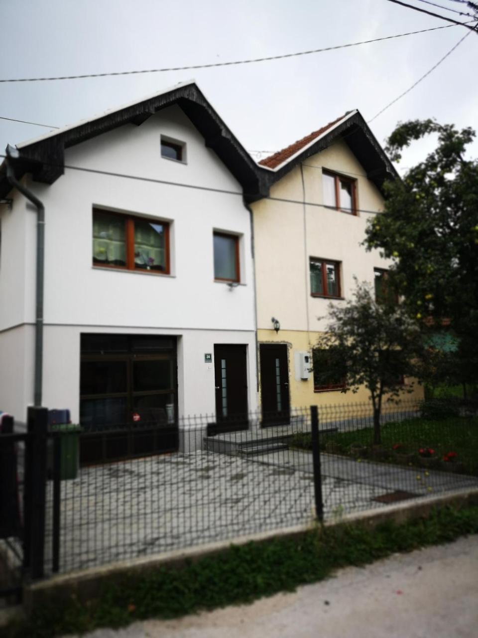 Family Apartment With Garden Сараево Экстерьер фото