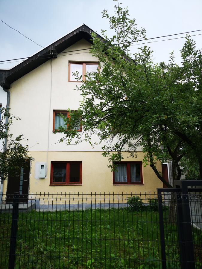 Family Apartment With Garden Сараево Экстерьер фото